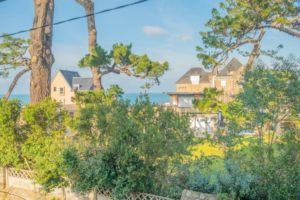 La Mer A Vos Pieds, La Plage A 50M Динард Екстериор снимка